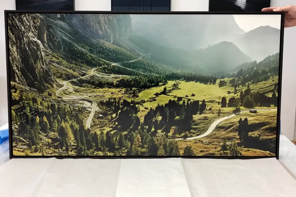 Schattenfugenrahmen braun, Grödner Joch